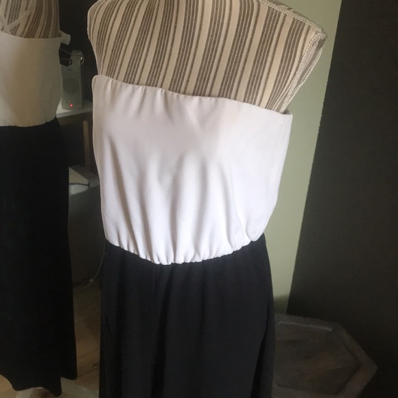 🔥Alice + Olivia, strapless capri jumpsuit - Picture 7 of 9